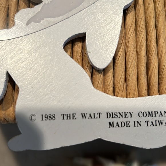 Bundle of 2 Vintage 1988 Disney Wooden Ornaments VGC SFH - Picture 8 of 9